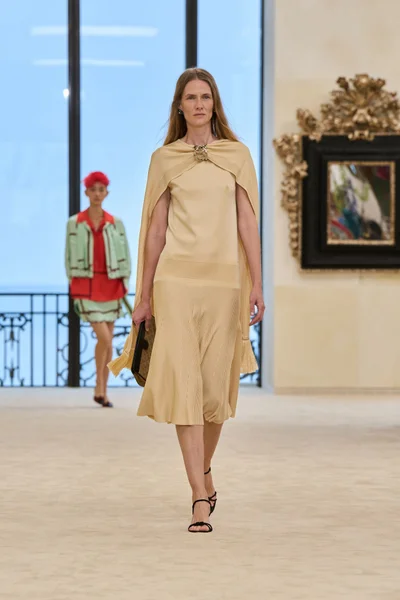 Look 40